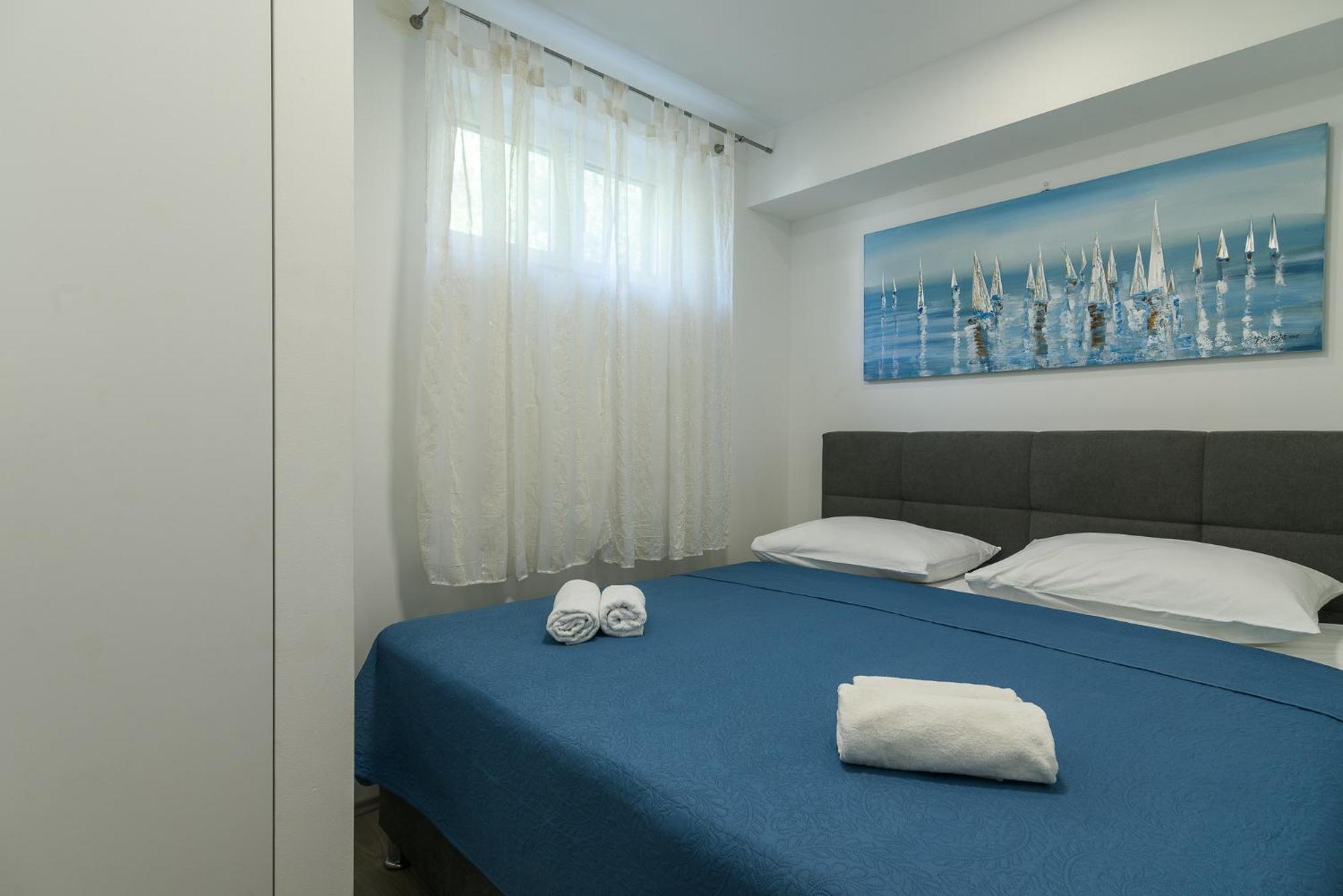 Apartments Eva Трогир Экстерьер фото