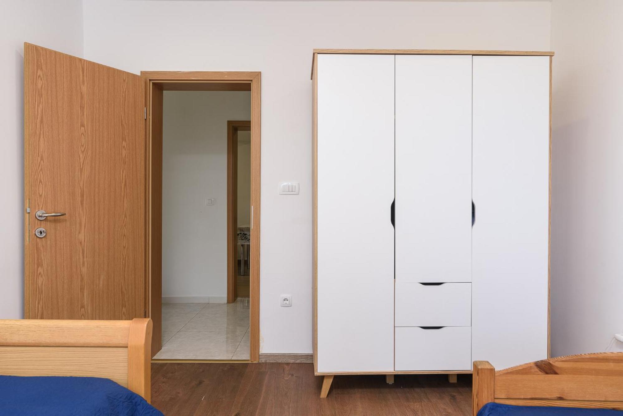 Apartments Eva Трогир Экстерьер фото