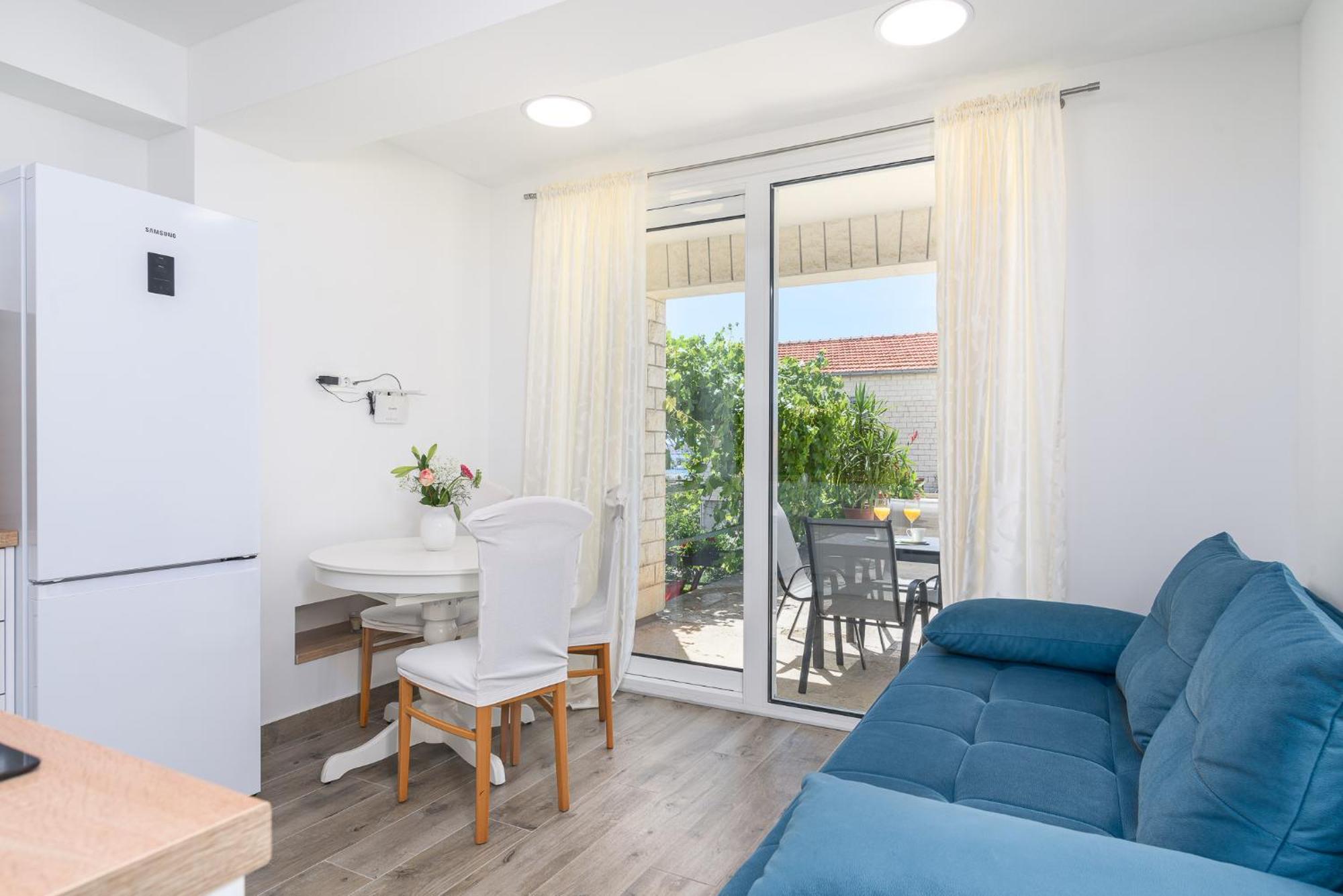 Apartments Eva Трогир Экстерьер фото