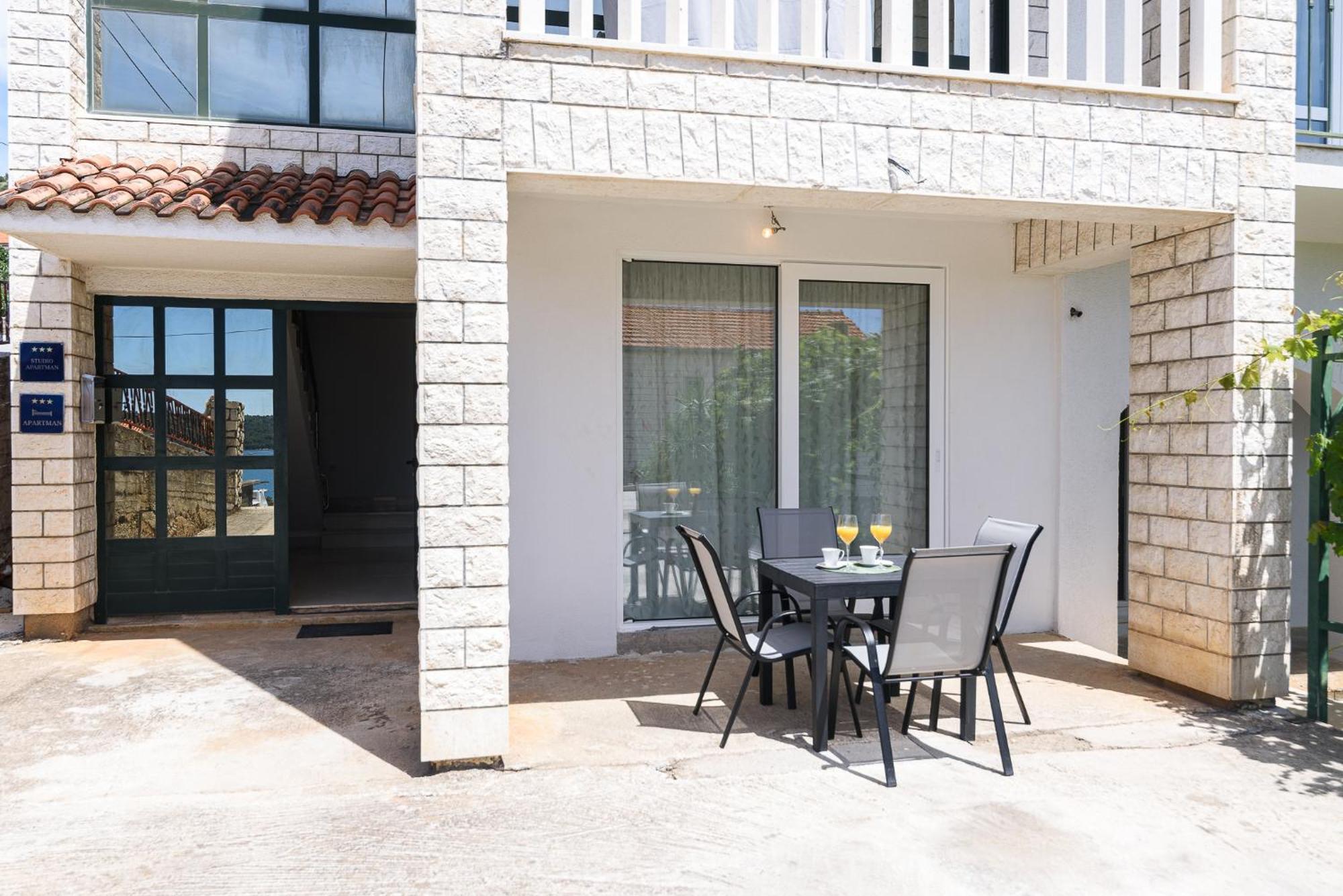 Apartments Eva Трогир Экстерьер фото